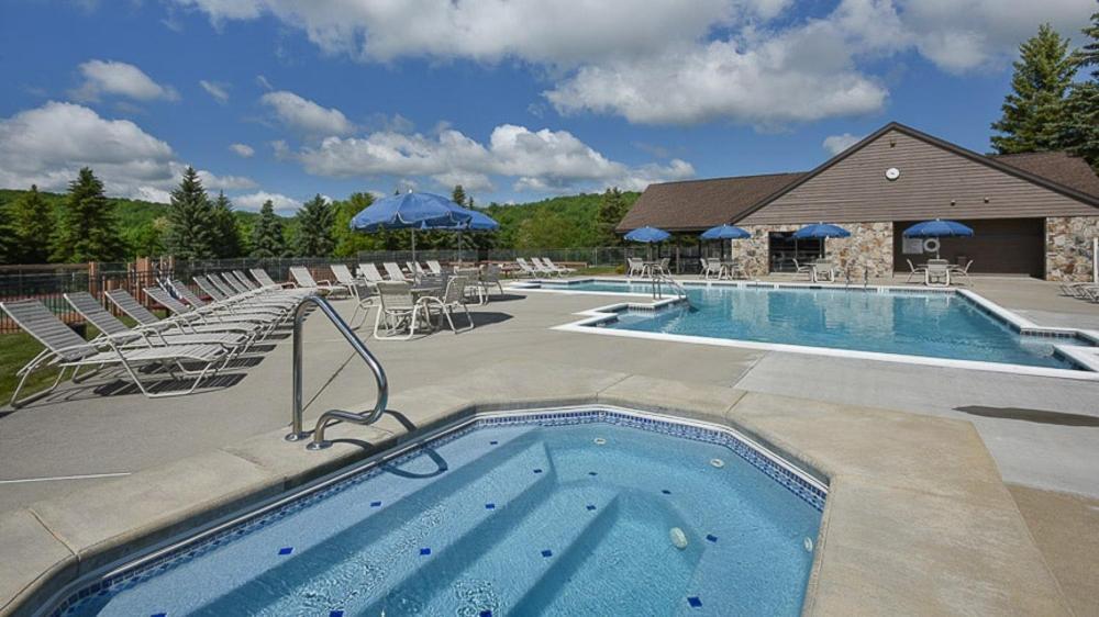 Seven Springs 3 Bedrooms Premium Condo, Ski In Ski Out Condo Champion Exterior photo